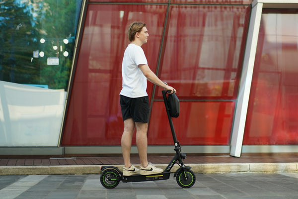Commuting Electric Scooter S9max comprehensive review