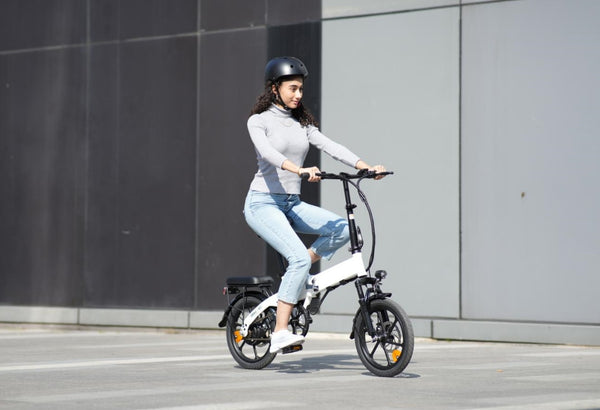 Linked to Fashion: U3 ebike brings commuting freedom to office workers