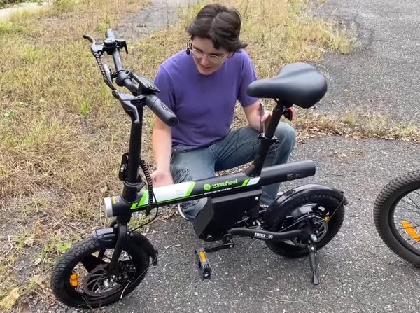 How Do You Get Bike Grease Out of Clothes?